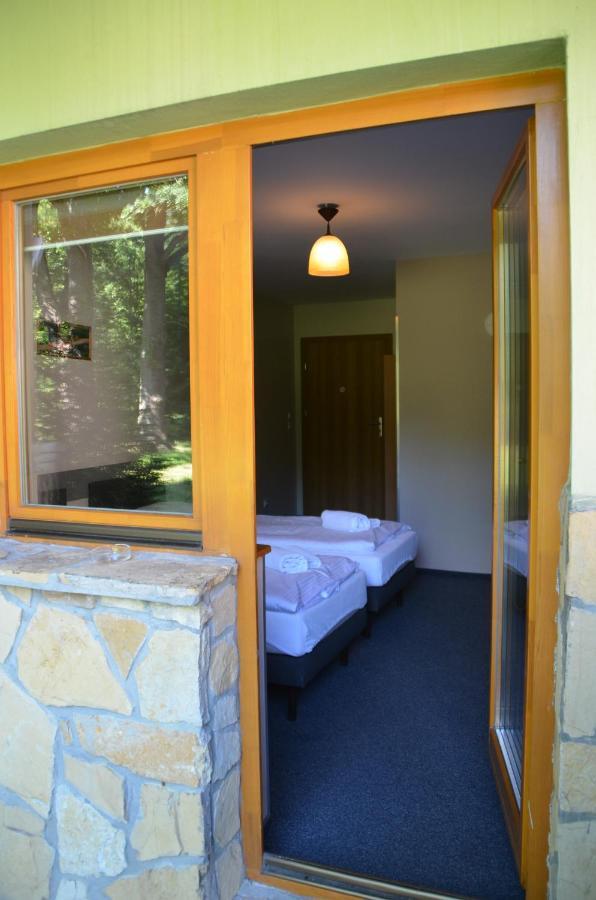 Hotel Tenis Chrząstowice Kültér fotó