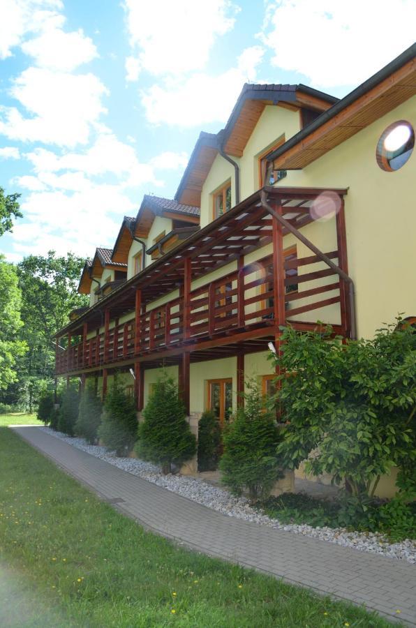 Hotel Tenis Chrząstowice Kültér fotó