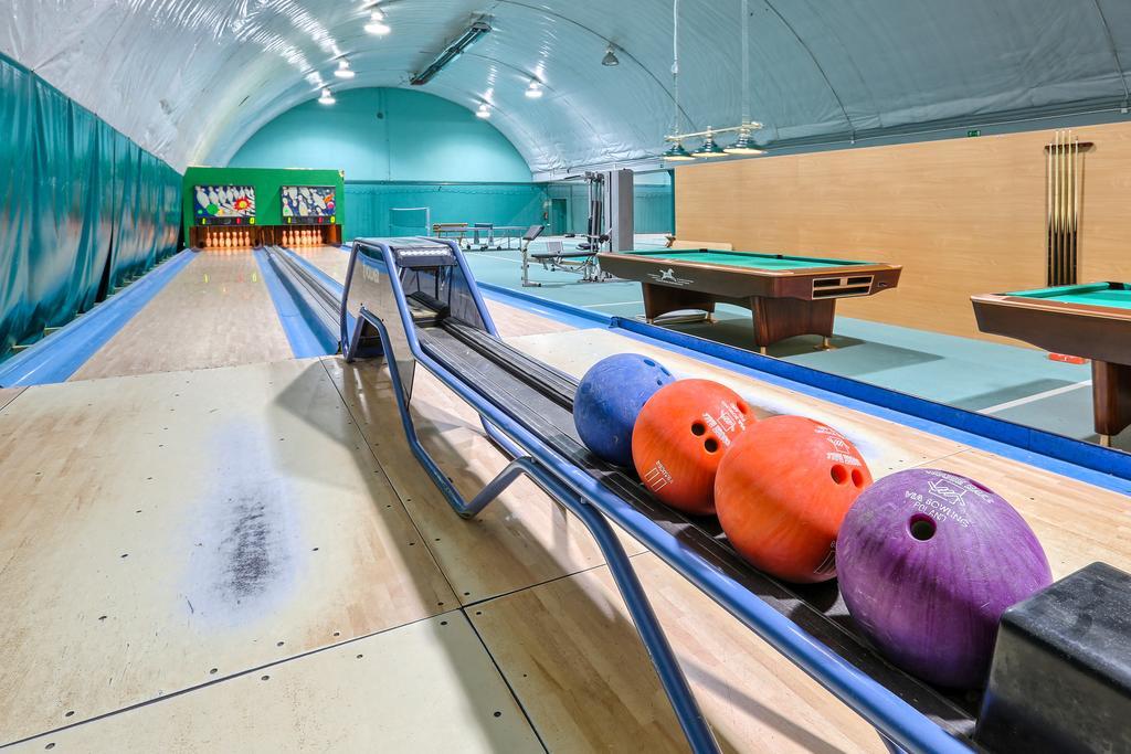Hotel Tenis Chrząstowice Kültér fotó