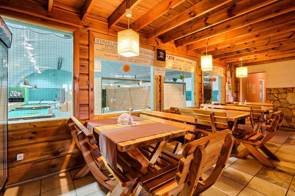 Hotel Tenis Chrząstowice Kültér fotó