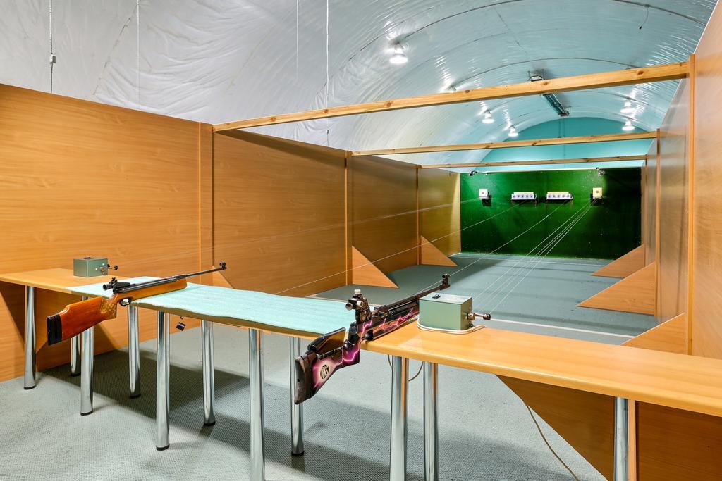 Hotel Tenis Chrząstowice Kültér fotó